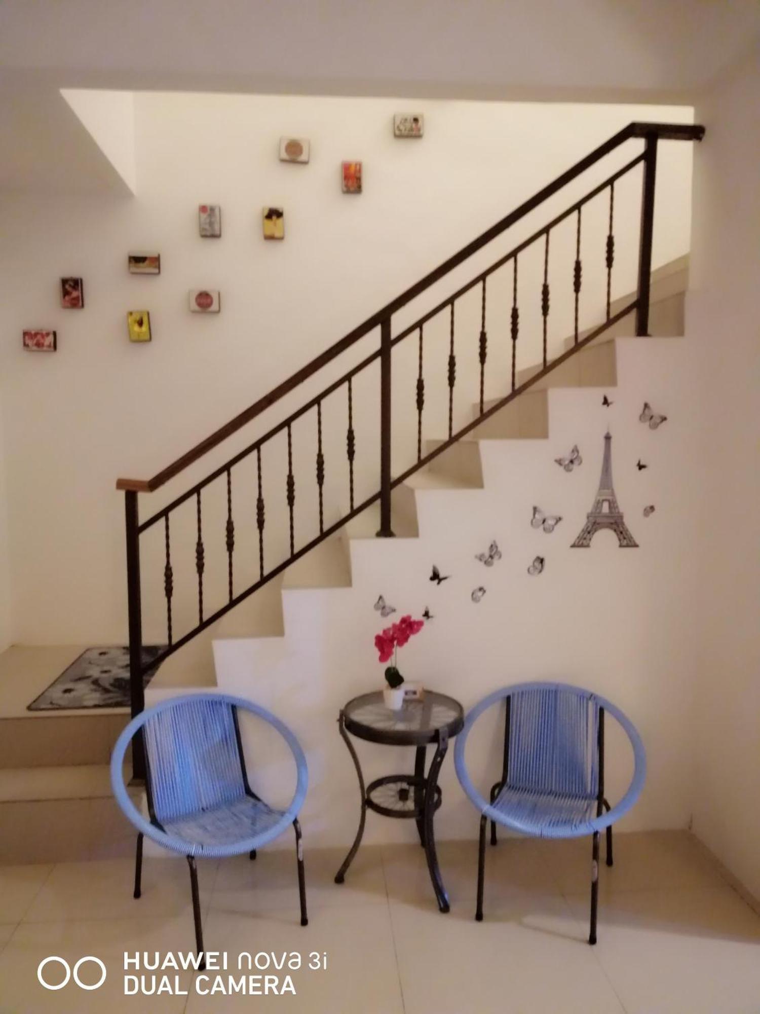 Alyaleesya Homestay Teres Бринчанг Экстерьер фото