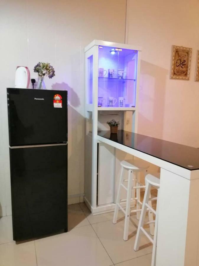 Alyaleesya Homestay Teres Бринчанг Экстерьер фото